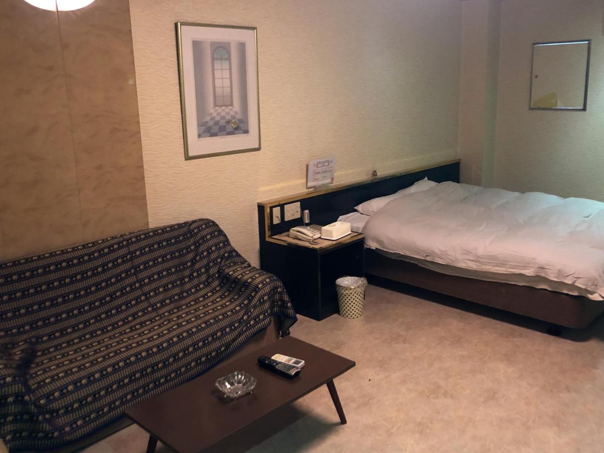 Hotel One Love (Adults Only) Осака Экстерьер фото